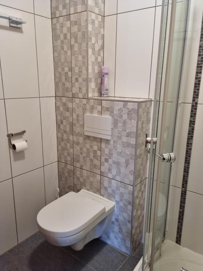 Appartments D&D Peroj Eksteriør bilde