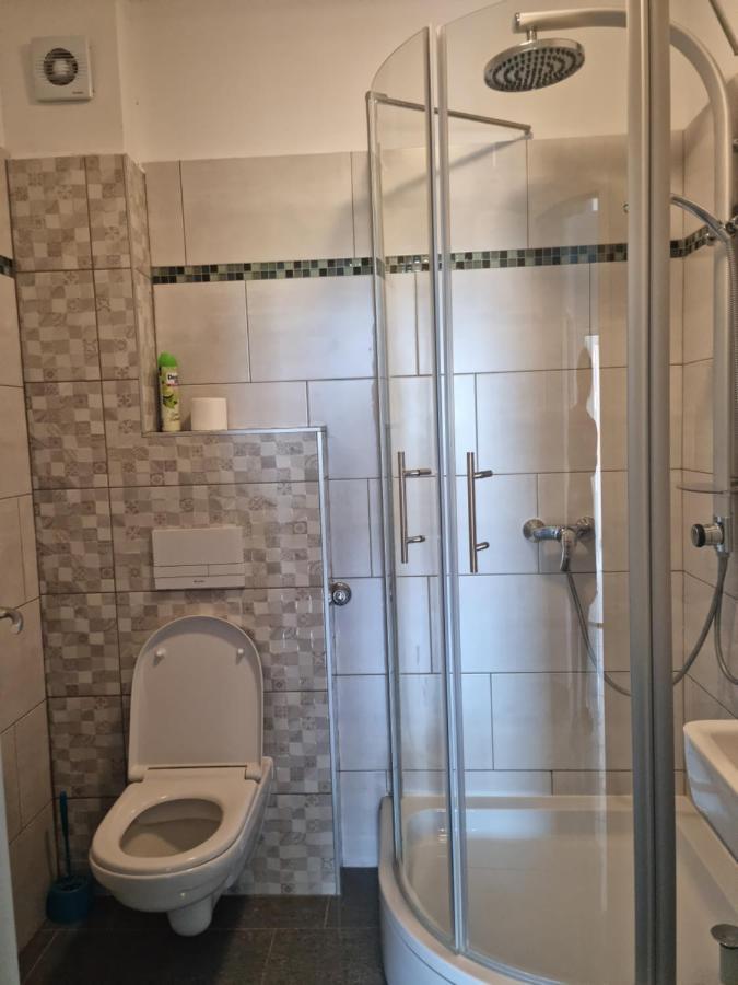 Appartments D&D Peroj Eksteriør bilde