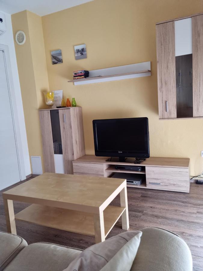 Appartments D&D Peroj Eksteriør bilde